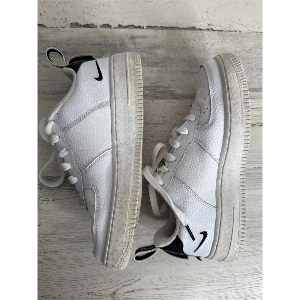 Nike Air Force 1 LV8 Utility GS White Black‎ Sneakers 4Y AR1708-100